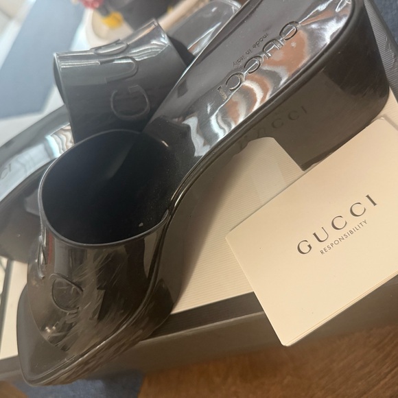 **SOLD*****Gucci, Black rubber slides size 38 USA 8 - Picture 4 of 9
